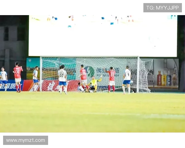 西甲篮球联赛总决赛：西甲篮球联赛总决赛的激烈对决与精彩瞬间