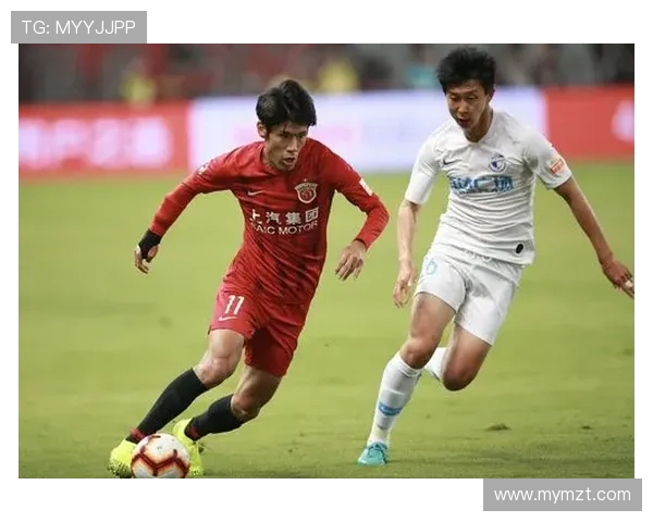 上港主场迎战北京人和 争夺中超联赛关键三分之战