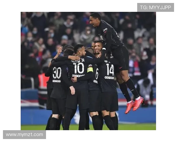 巴黎主场遭遇逆境埃梅里后场失误致阿克利乌舍轻松破门